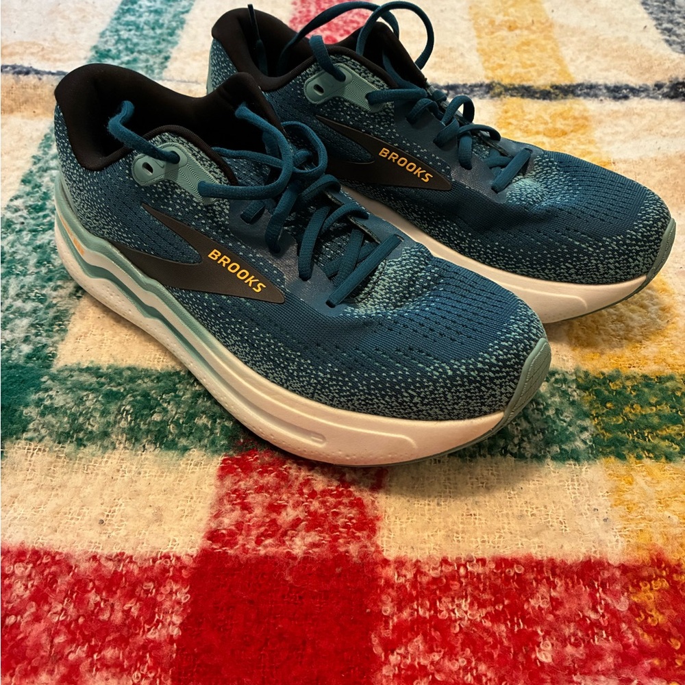 Brooks Ghost Max 2